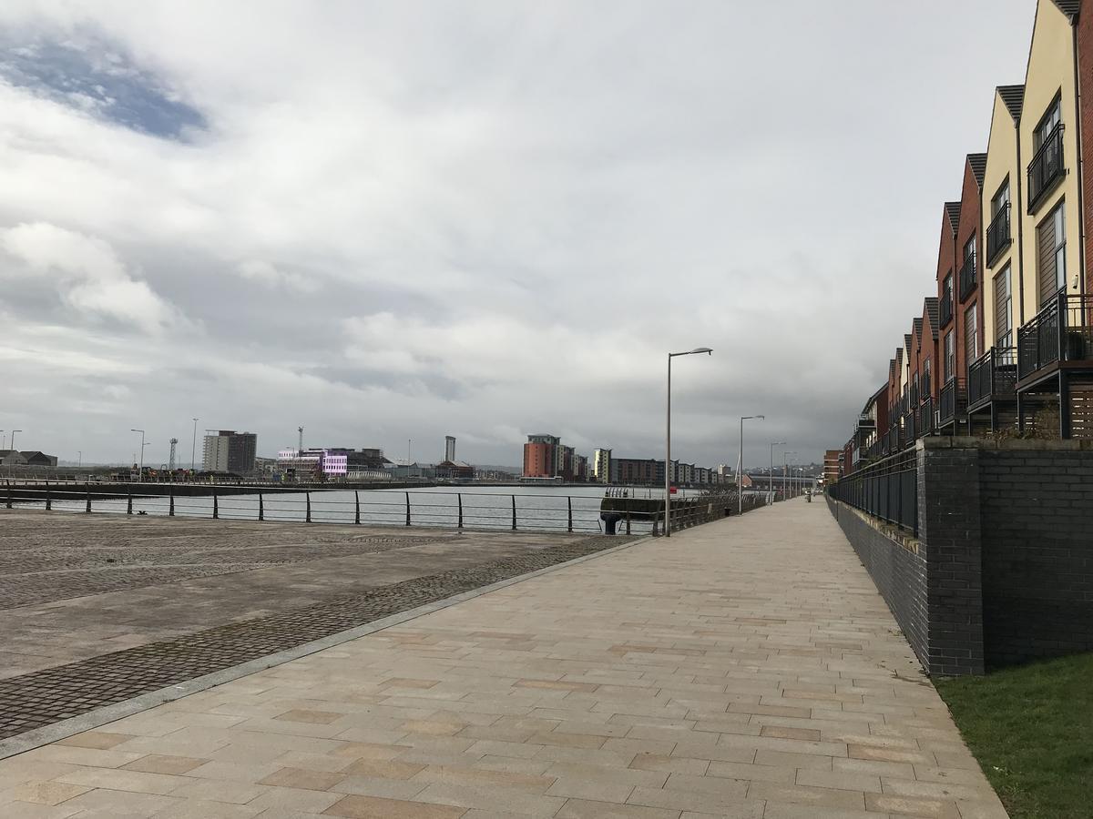 Just Stay Wales - Mariners Walk Swansea Eksteriør bilde